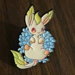 Pokemon Enamel Pin - Cream and Blue